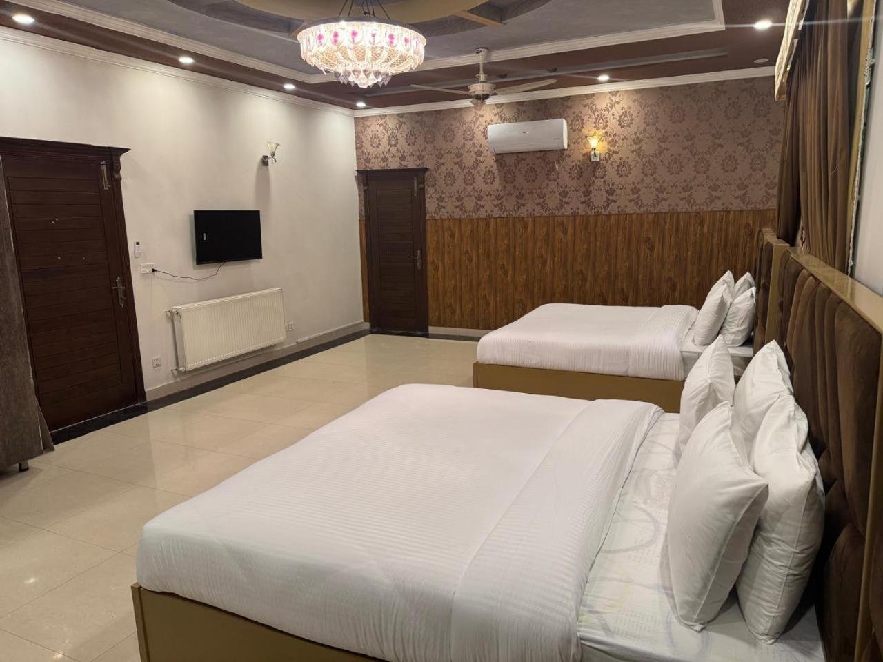 Clifton Royal Family Guest House Islamabad Exterior photo